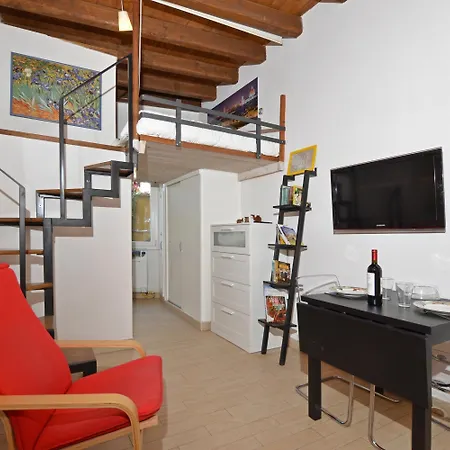 Casina Magnoli - Happy *