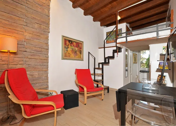 Casina Magnoli - Happy