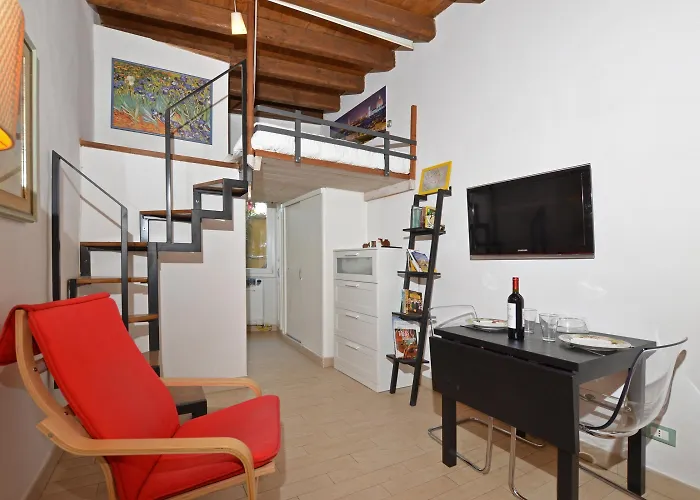Casina Magnoli - Happy *